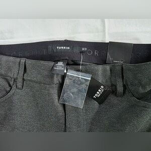 Torrid 18 S Charcoal NWT Trousers bombshell stretch waist